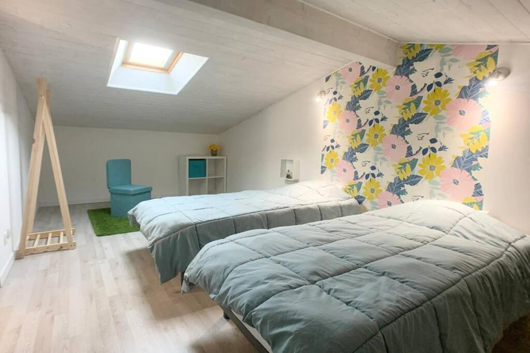 Bedroom 2, LA ROCHELLE, 10 km Chatelaillon-Plage, Charente-Maritime