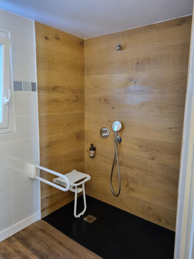Bathroom 2, Hotel Vauban, Morbihan