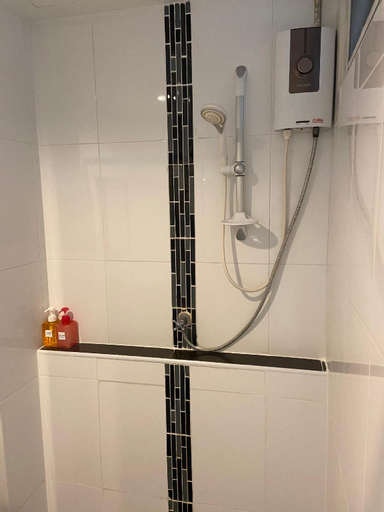 Bathroom 19