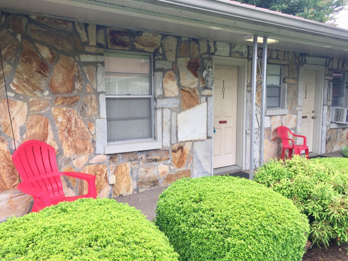 Others 5, Phillips Historic Motel & Cottages, Graham