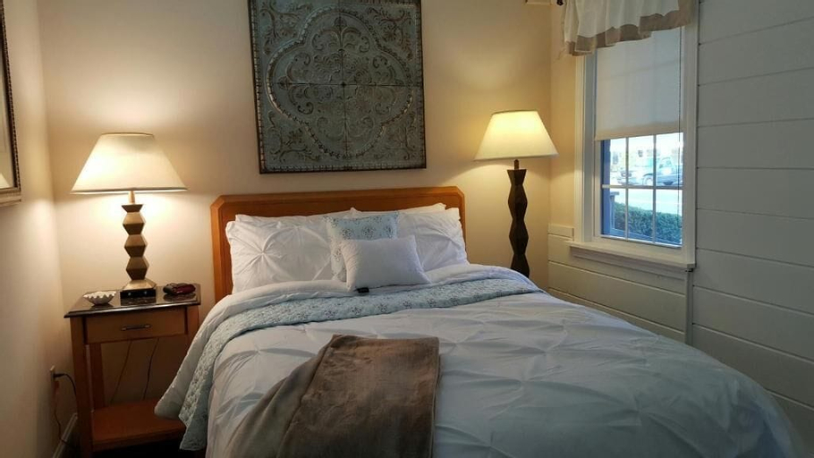 Bedroom 24