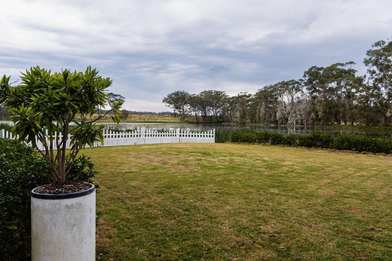 Others 4, Lake Russell Lakeside Retreat, Coffs Harbour - Pt B