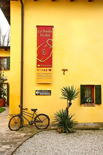 Others 5, La Brenta Vecchia, Padua