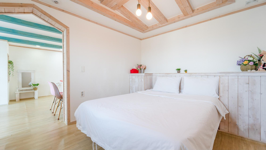 Bedroom 10