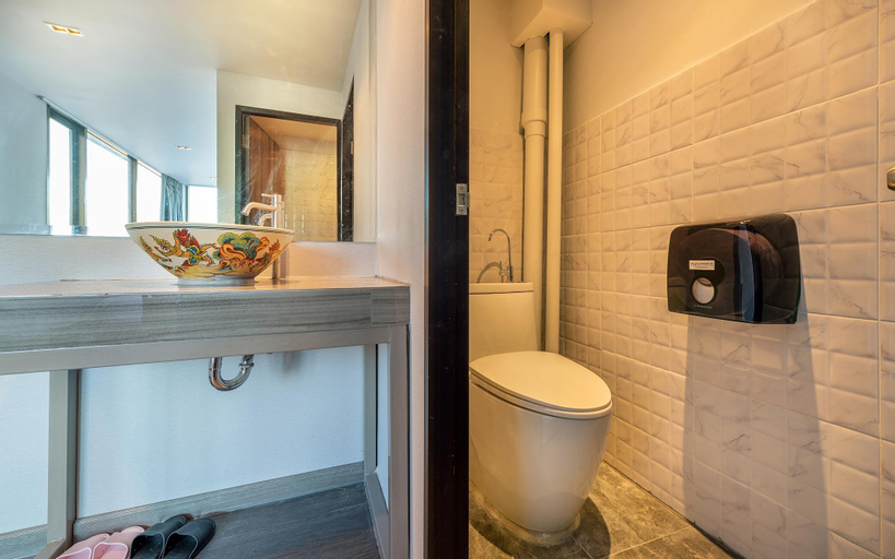 Bathroom 1
