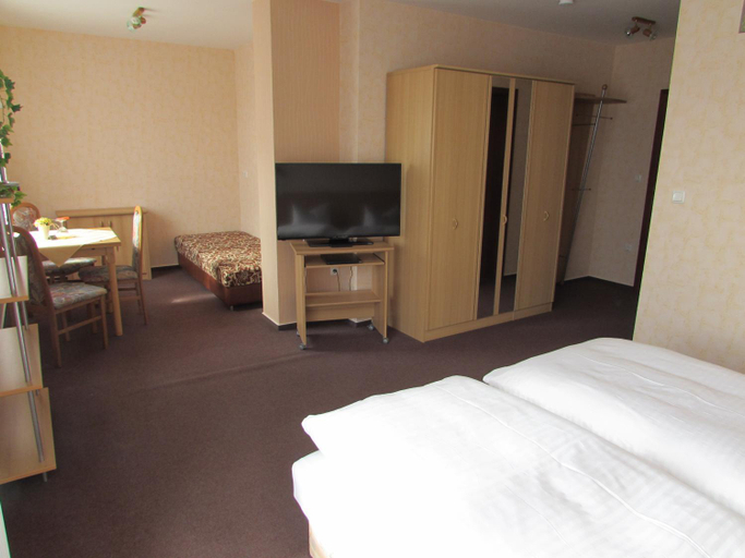 Others 3, Pension Am Heiderand, Bautzen