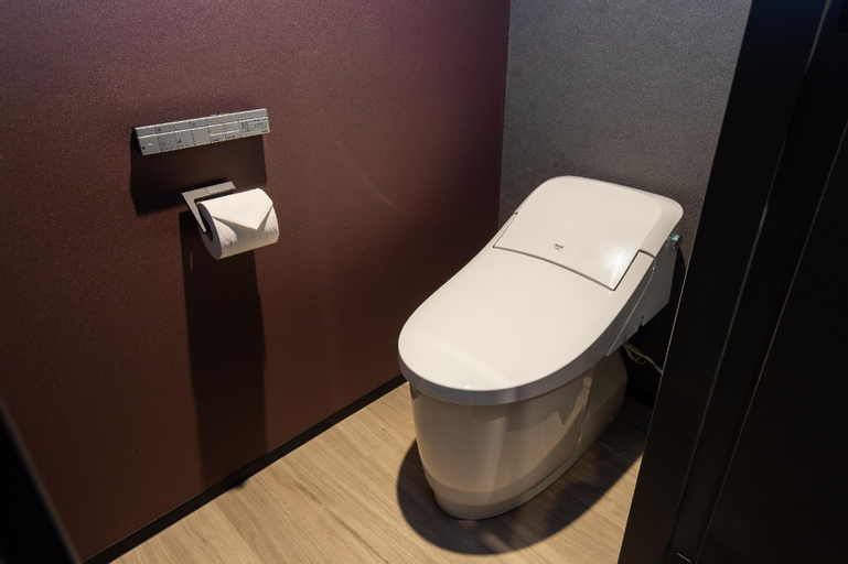 Bathroom 30