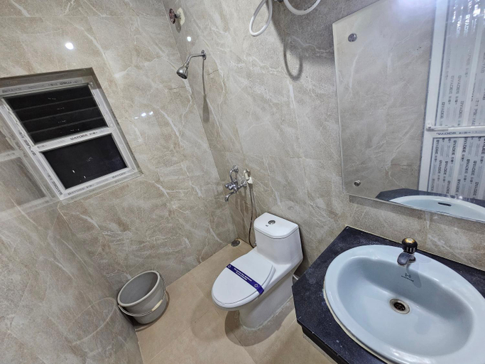 Bathroom, HOTEL MERILIN, Erode