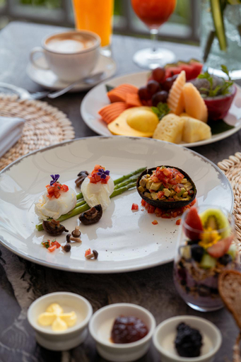 Food & Drinks 8