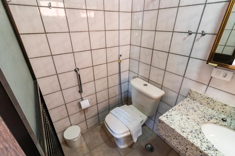 Bathroom 4, Hospedaria Santo Andre, São Paulo