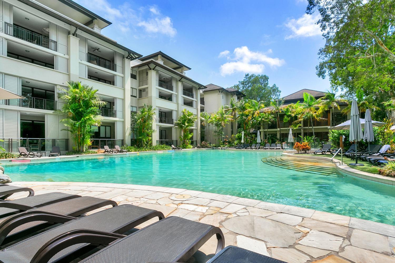 Sport & Beauty 2, Private Apartments in the Temple Beachfront Resort Palm Cove, Cairns