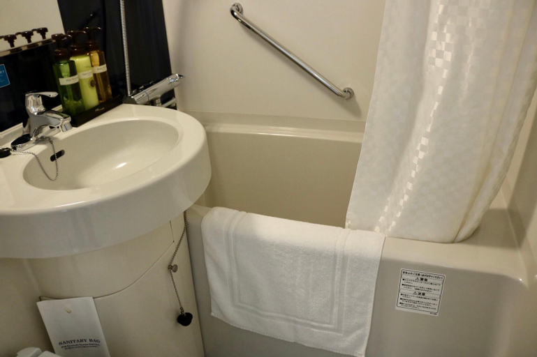 Bathroom 21