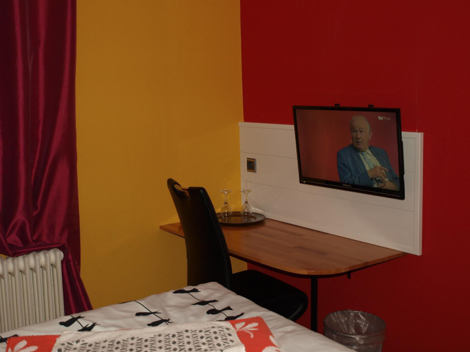 Bedroom 4, Waldhotel und Restaurants Lemberg, Hagen