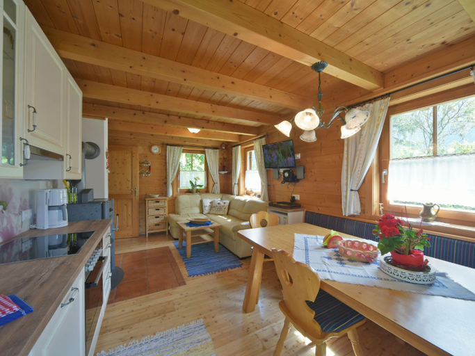 Others 4, Haus Hasslacher, Spittal an der Drau