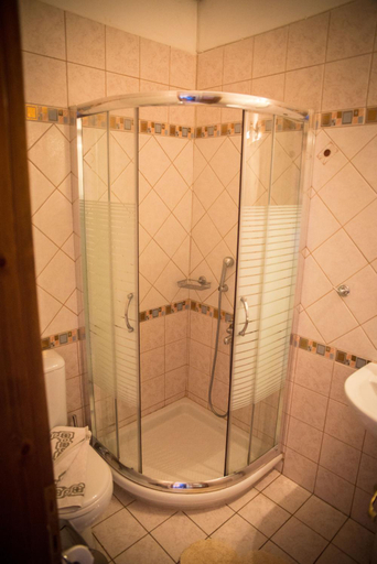 Bathroom 2, Kallisto Guesthouse, Thessaly