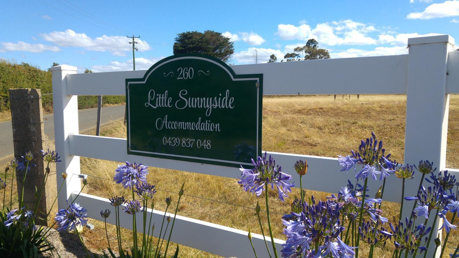 Facilities 2, Little Sunnyside Accommodation, Meander Valley