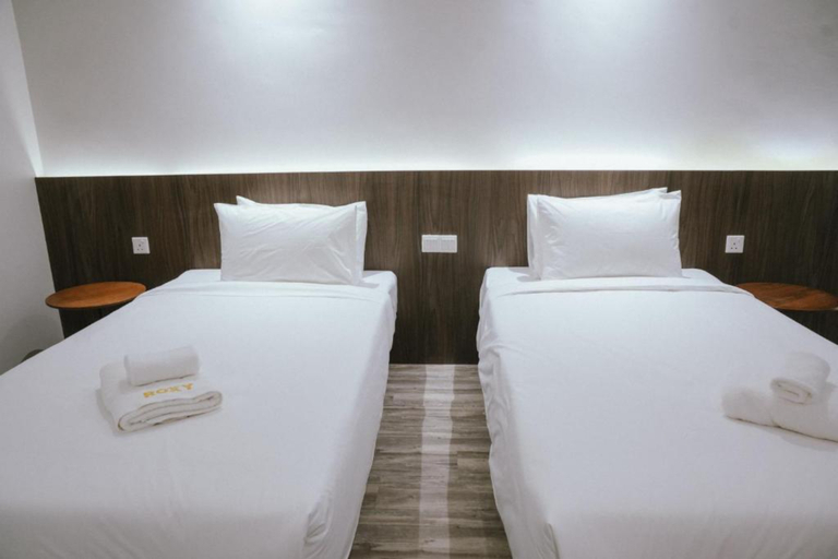 Roxy Hotel Siniawan Room Type - Standard Twin Room (No Window)