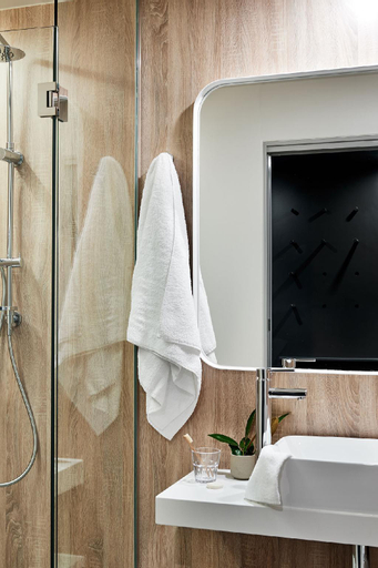 Bathroom 21