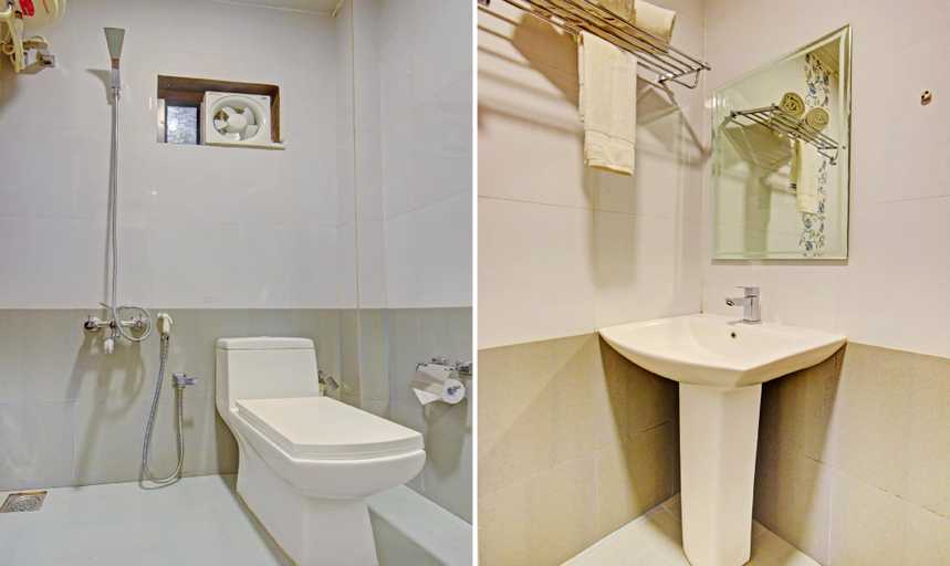 Bathroom 4, Itsy Hotels Igloo Residency Raja Seat, Kodagu