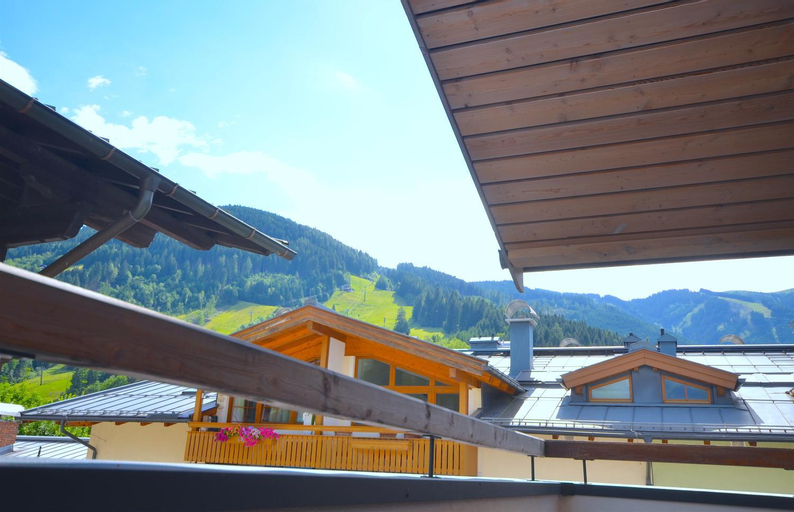 Apartment Diana - by Alpen Apartments, Zell am See