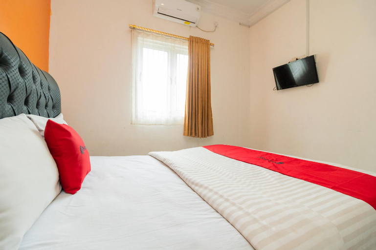 Bedroom 12