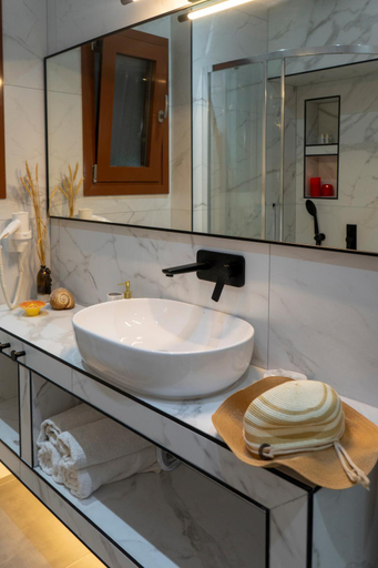 Bathroom 3, Emily Apartments, Ionian Islands