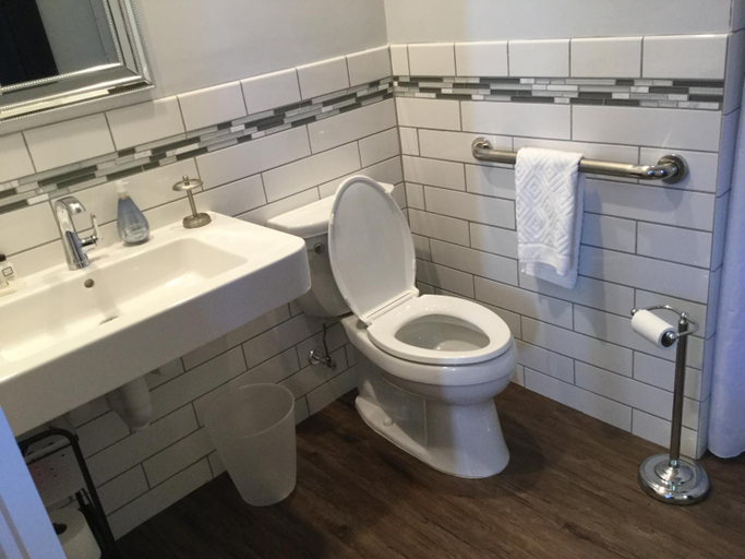 Bathroom 5