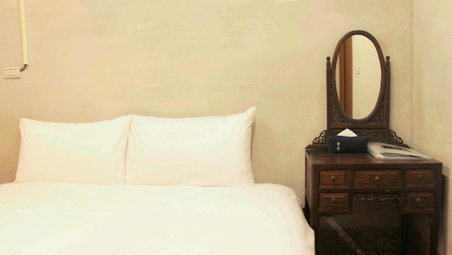 Bedroom 12