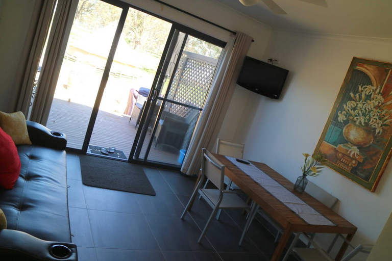 Others 3, Coonawarra Ensuite Unit C, Wattle Range - East