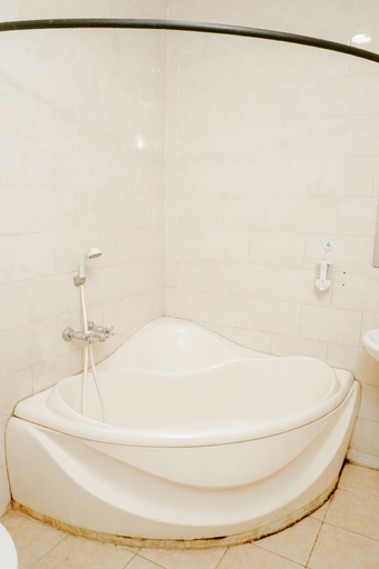 Bathroom 9