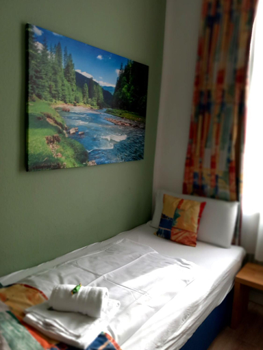 Bedroom 3, Hotel Karolinger, Düsseldorf