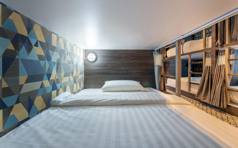 Bedroom 9