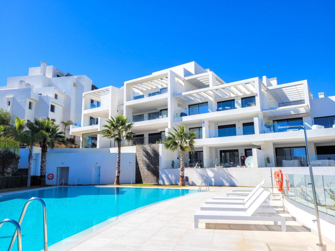 Exterior & Views 1, Two bedroom apartment in Mirador Del Golf Estepona, Málaga
