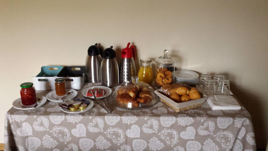 Food & Drinks 7