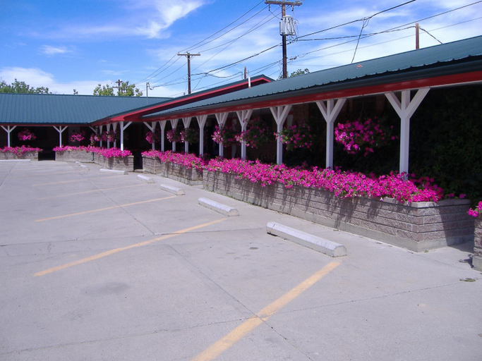 Others 3, Greybull Motel, Big Horn