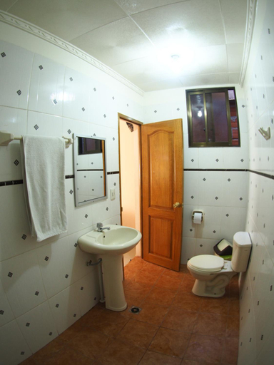 Others 3, Hostal Butch Cassidy, Sud Chichas