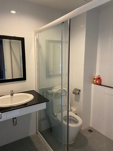 Bathroom 20