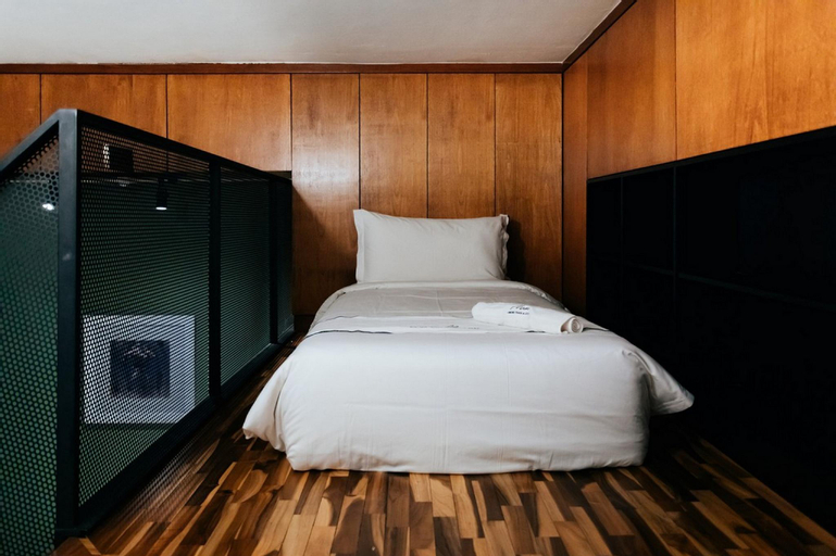 Bedroom 12