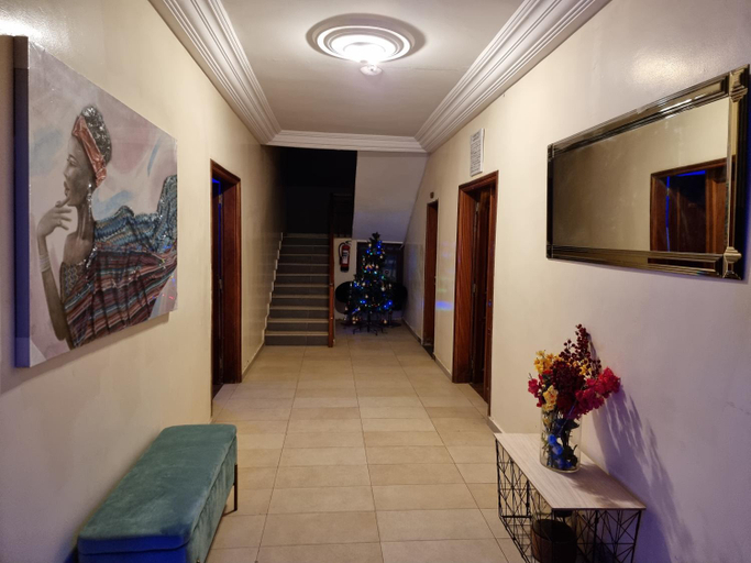 Others 3, Residence Blue hotel, Thiès