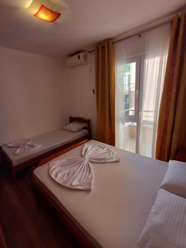 Others 3, Apartmani Vukovic- Brca