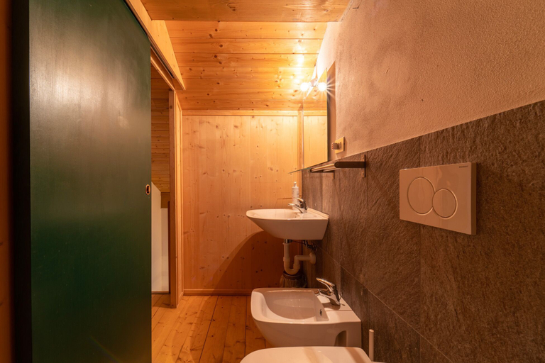 Bathroom 3, Il Faggio by Wonderful Italy, Como