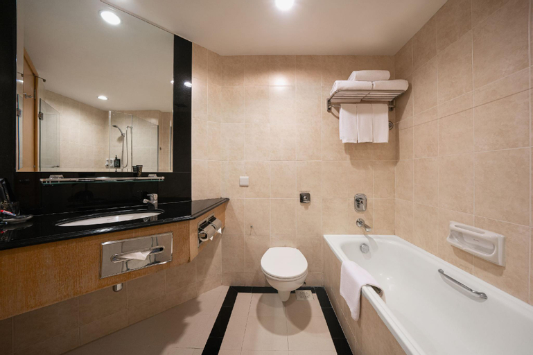 Bathroom 4