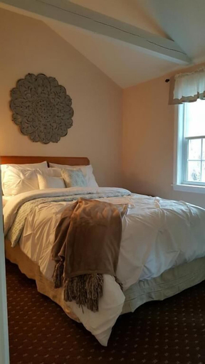 Bedroom 26