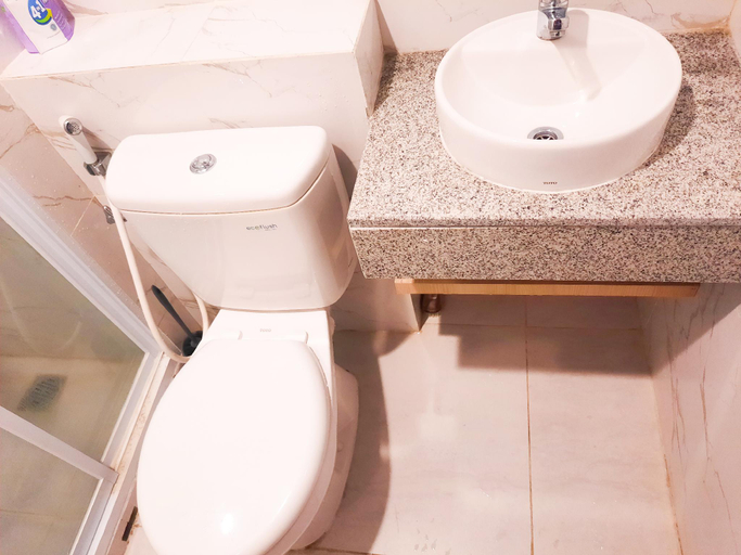 Bathroom 17