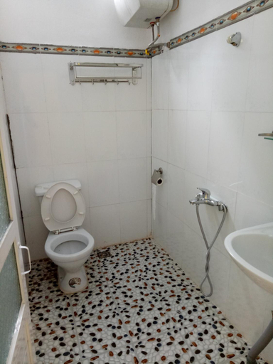 Bathroom 3, Hoa Lan Hotel Ba Be, Ba Bể