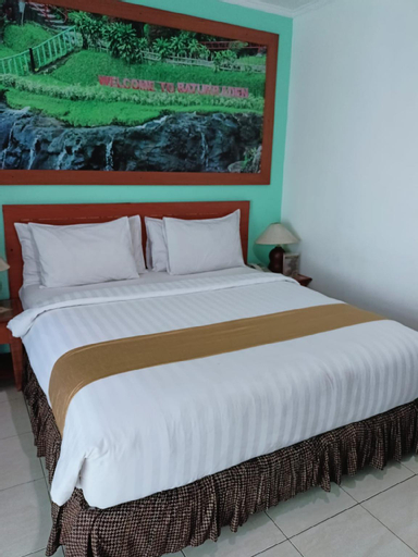 Bedroom 13