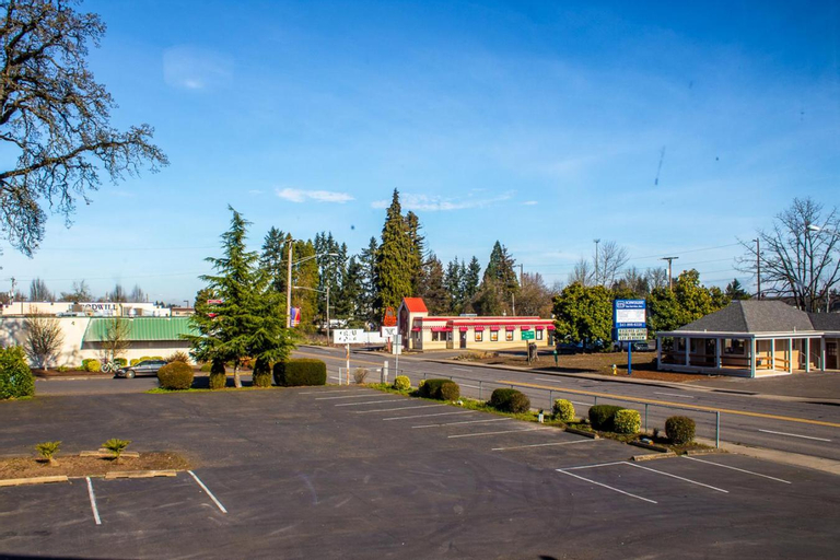 Guest House Inn, Lane