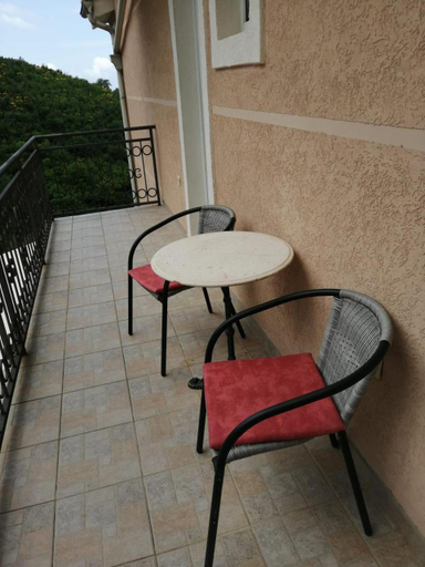 Others 4, Apartments Mitrovic Podlicak