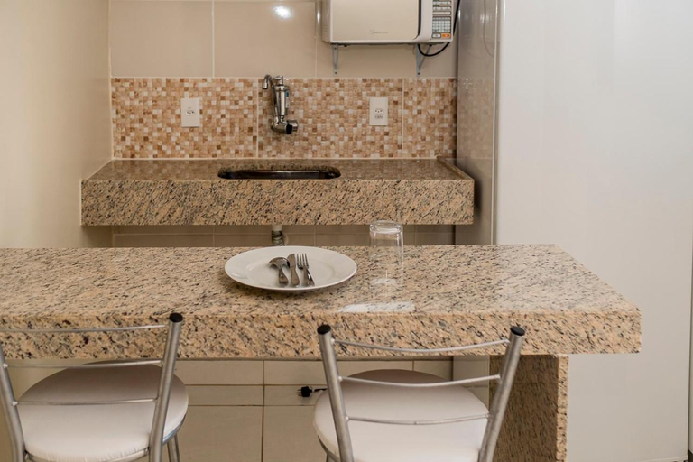 Others 5, Iron Flat Residence Service, São Gonçalo do Rio Abaixo
