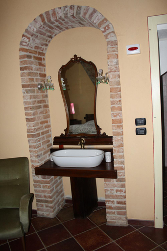 Bathroom, Il Baco Da Seta, Cuneo